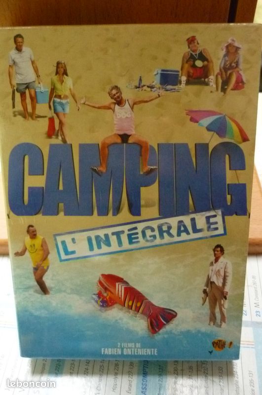 Coffret 2 DVD Neuf "Camping" (image 1)