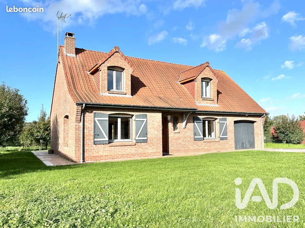 Maison 5 pièces 107 m² · à Éperlecques · 107 m² · 258 000 €