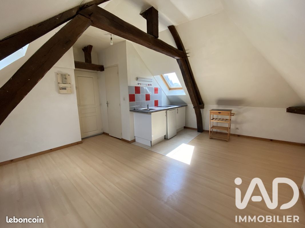 Appartement 1 pièce 12 m² · à Amiens · 12 m² · 390 €