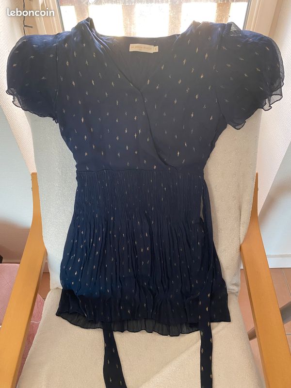 Robe d’été bleu marine et dorée (image 1)