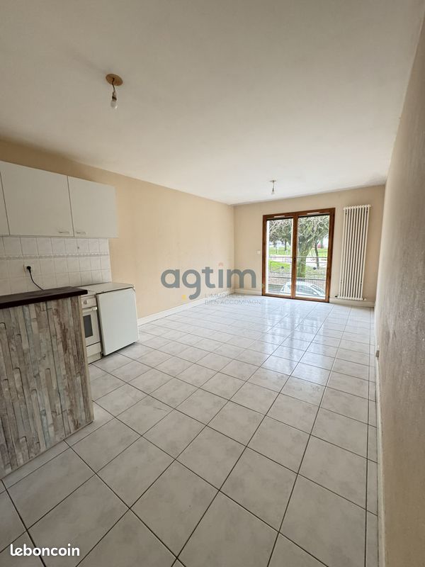 Appartement 2 pièces 48 m² · à La Roche-sur-Yon · 48 m² · 620 €