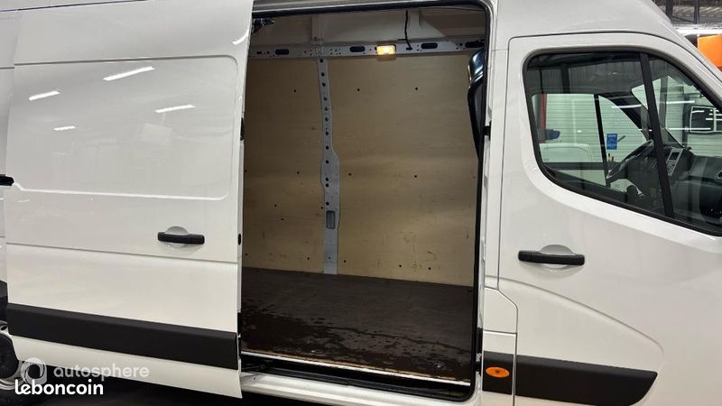 Renault Master Véhicule utilitaire ou Société F3500 L3H3 2.3 Blue dCi 135ch Confort Euro6E (image 20)