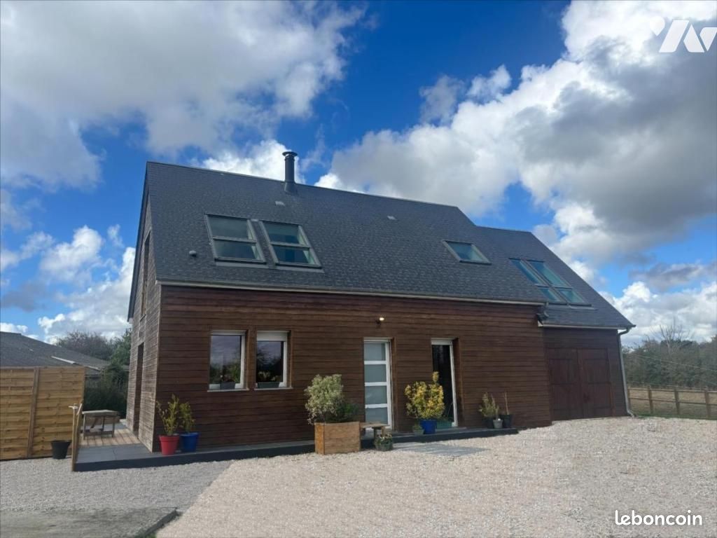Maison 4 pièces 107 m² · à Saint-Vaast-la-Hougue · 107 m² · 518 600 €
