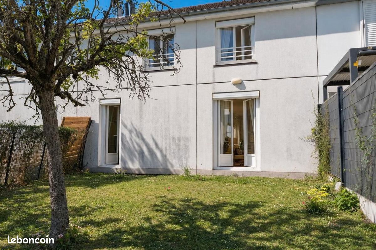 Maison 5 pièces 100 m² · à Saint-Jean-de-la-Ruelle · 100 m² · 149 940 €