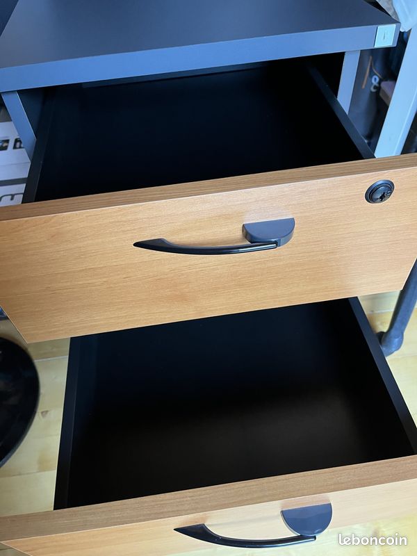 Caisson en bois pour bureau (image 1)