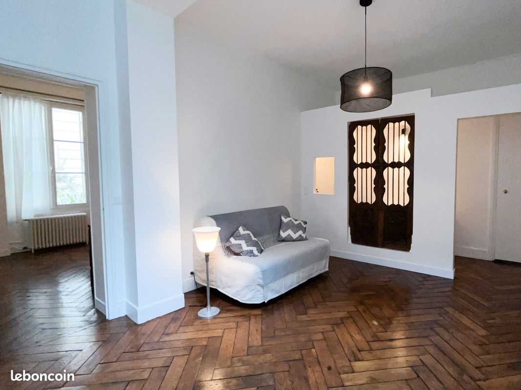 Appartement 2 pièces 44 m² · à Paris · 44 m² · 1 672 €