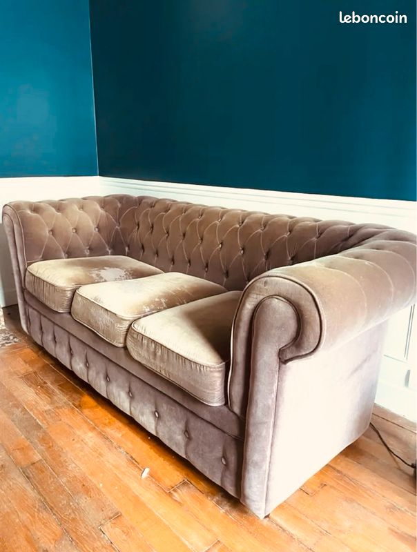 Canapé Chesterfield en velours (image 3)
