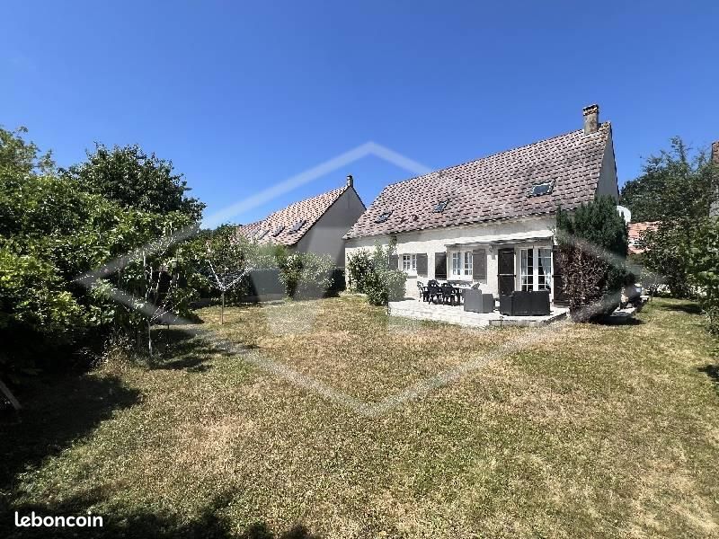 Maison 7 pièces 140 m² · à Combs-la-Ville · 140 m² · 410 000 €