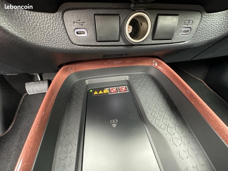 Toyota Aygo X 116h Graphic (image 29)