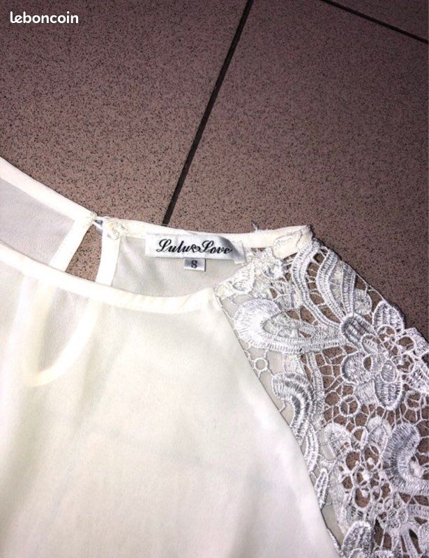 Top blanc dentelle (image 2)