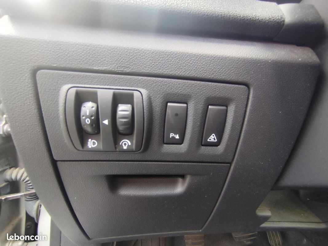 RENAULT LAGUNA 1.5 dCi - 110 III BERLINE Authentique PHASE 1 (image 24)