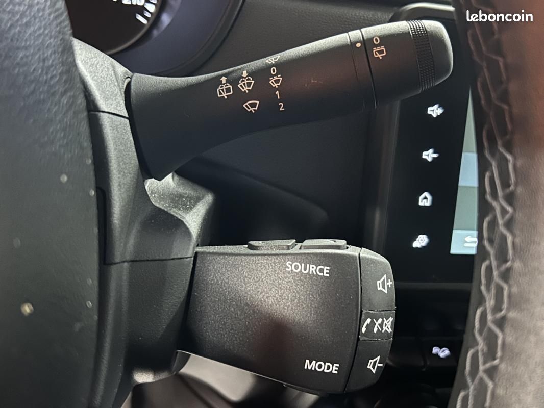 Dacia Duster BluedCi 115 4x4 EXPRESSION *SIEGES CHAUFFANTS + RADAR RECUL (image 33)