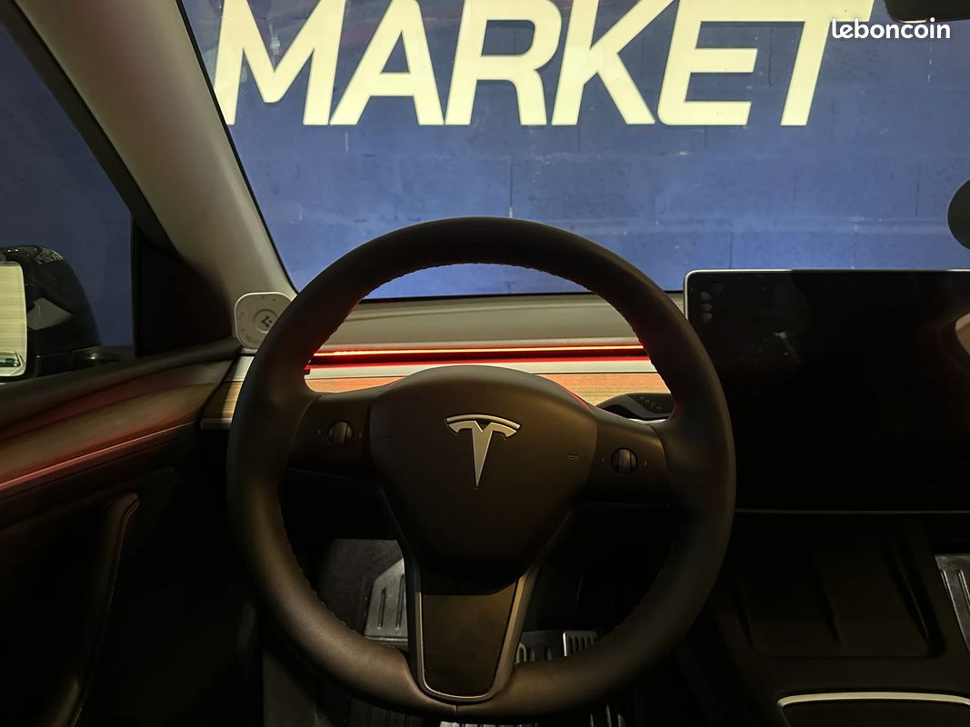 TESLA Model Y LONG RANGE RWD - 2024 - Toit ouvrant - Automatique (image 9)