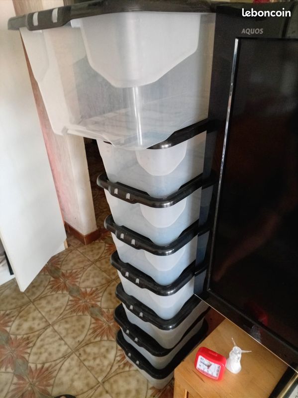Boîtes de rangement (image 1)