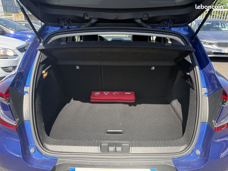 Renault CAPTUR II 1.5 BLUE DCI 95CH INTENS (image 9)