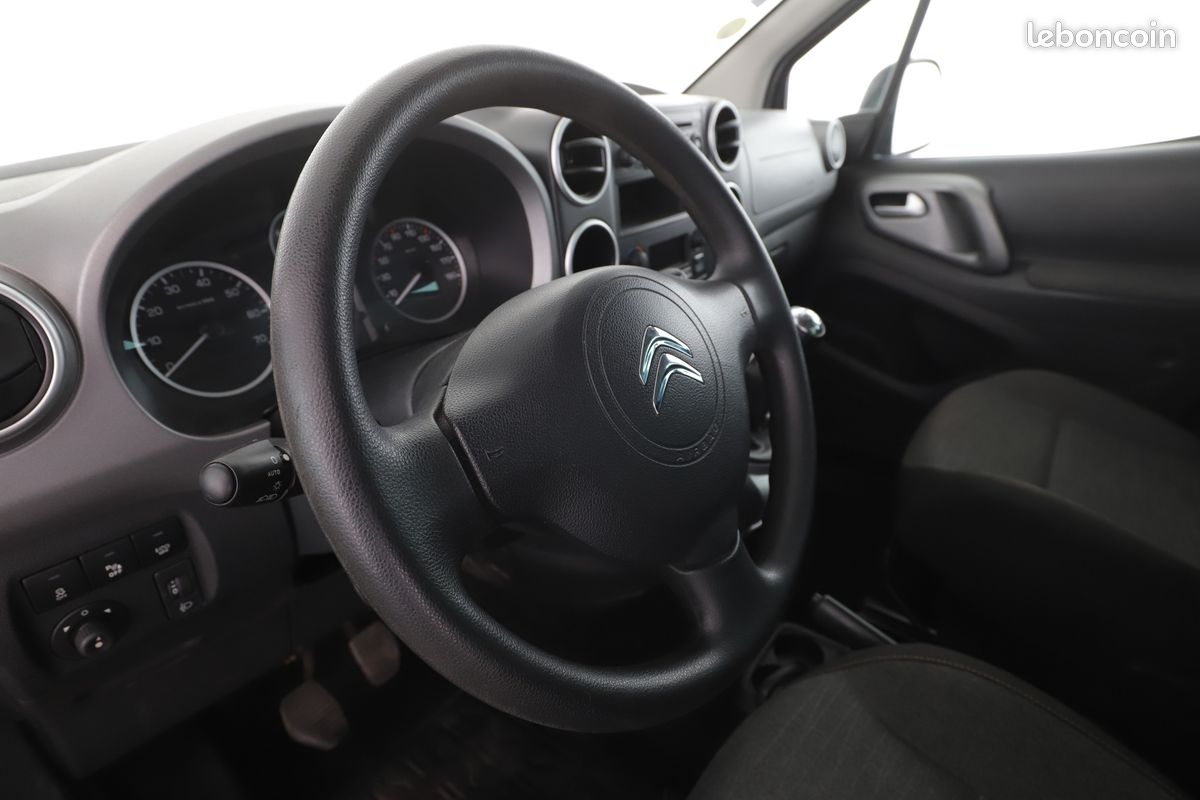 Citroen Berlingo Multispace 1.6 Blue-HDi XTR BV6 120 ch (image 6)