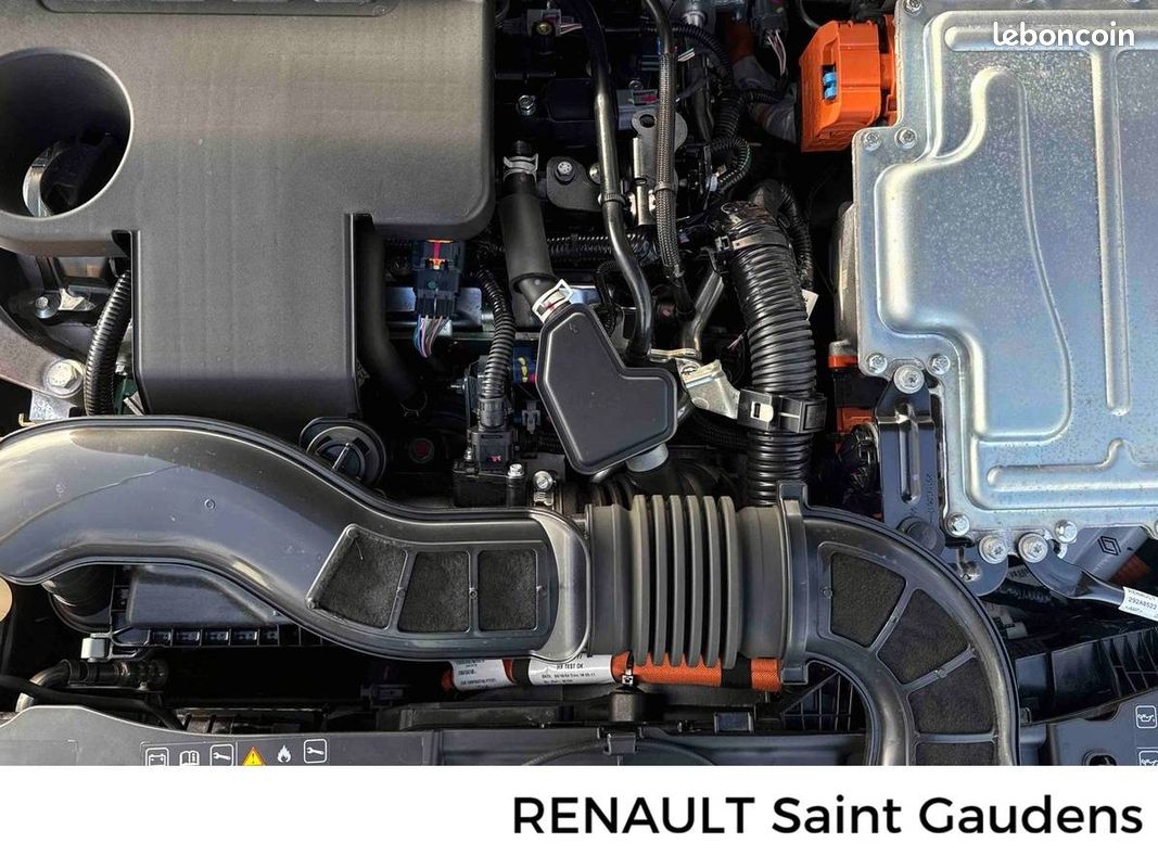 RENAULT Clio E-Tech full hybrid 145 ch GSR2 Techno (image 21)