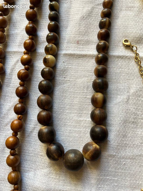 Collier Long Vintage Avec Galets En Composite Sur Tulle De Soie - Style Années 70, Couleur Vert Olive