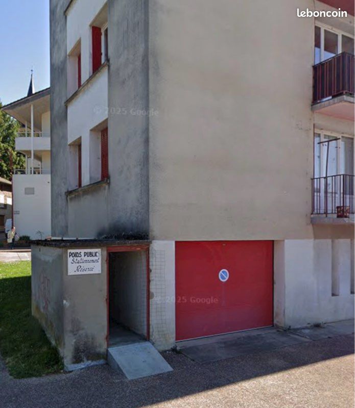 Garage double pour particulier ou professionnel · à Roybon · 150 €/mois