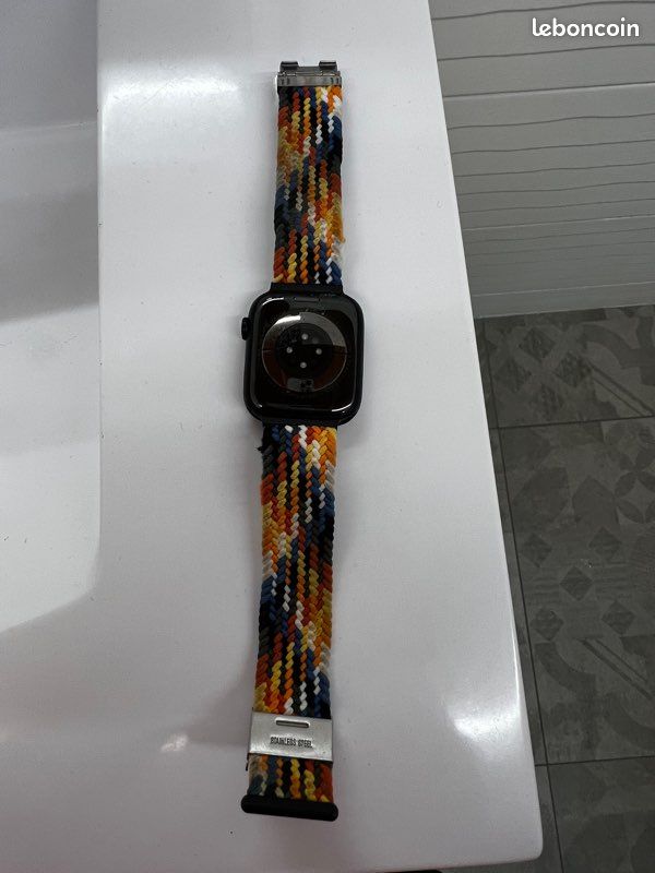 Apple Watch serie 7, 45mn - Watch OS 9 (image 2)