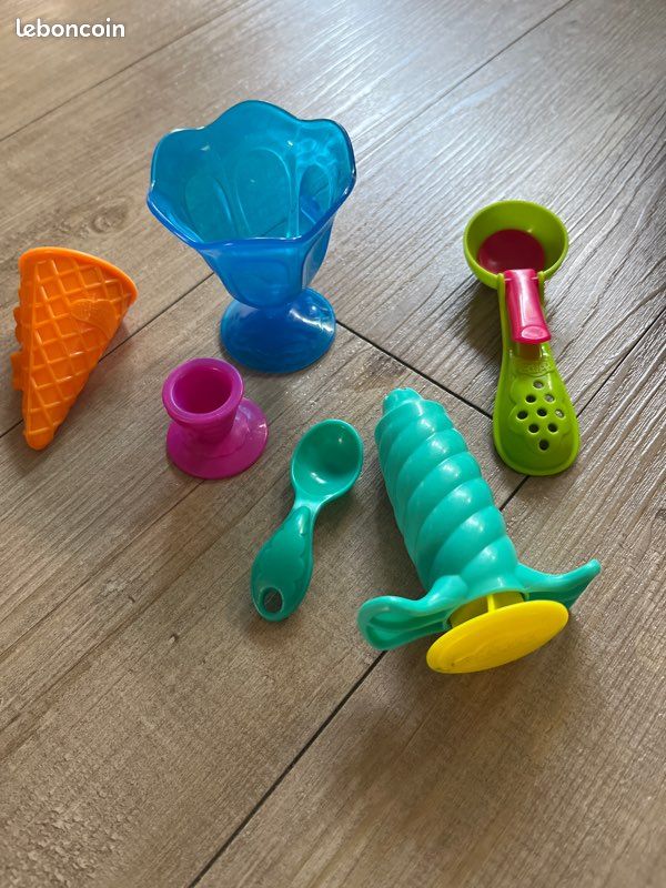Fabrique à glaces pâte à modeler Play Doh (image 1)