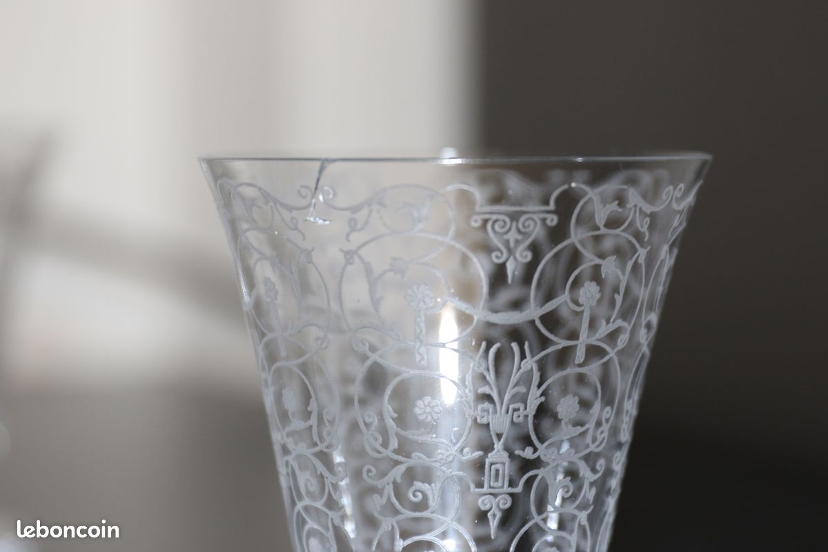 5 carafes taillées en cristal de Baccarat saint Louis (prix à la pièce) - Verres cristal st louis