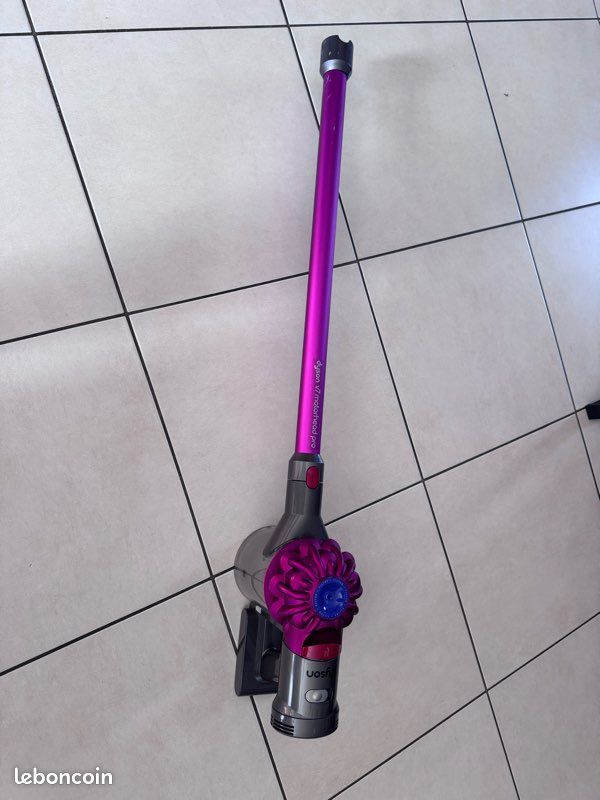 Dyson V7 motorhead pro (image 1)