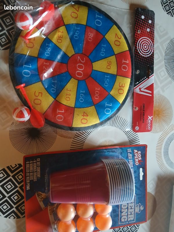 Lot de 2 jeux : béer pong et fléchettes (image 1)