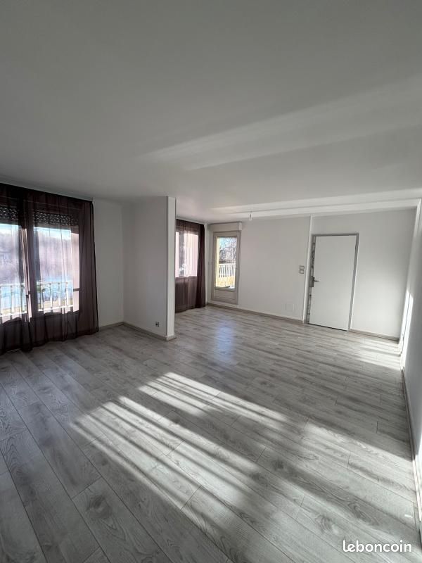 Appartement 4 pièces 96 m² · à Audincourt · 96 m² · 880 €/mois