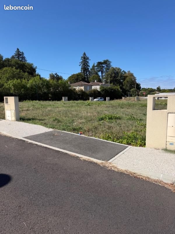 Terrain 700 m² Camblanes Et Meynac · à Camblanes-Et-Meynac · 173 000 €
