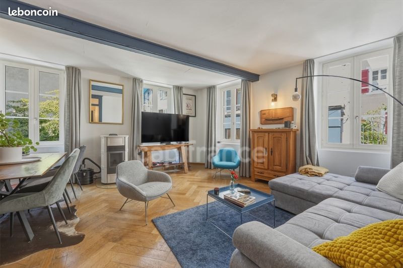 Appartement 4 pièces 94 m² · à Gex · 94 m² · 390 000 €