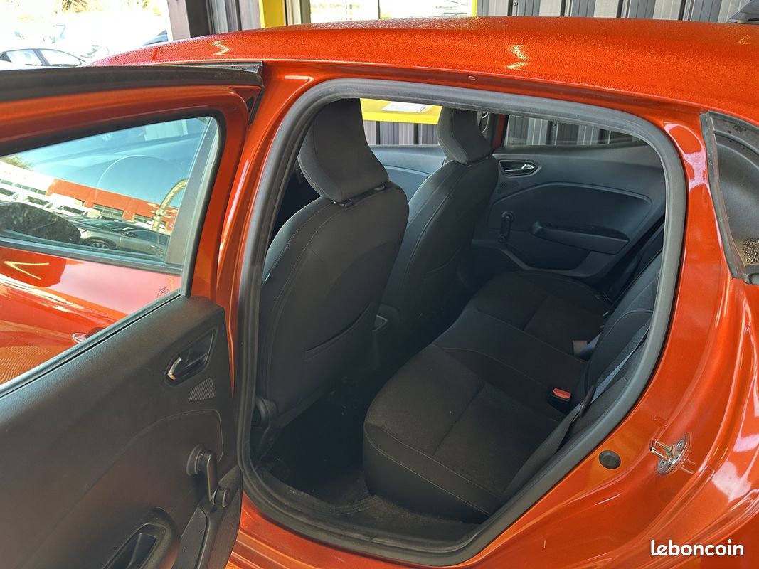 Renault CLIO V 1.5 BLUE DCI 100CH BUSINESS 21N (image 10)