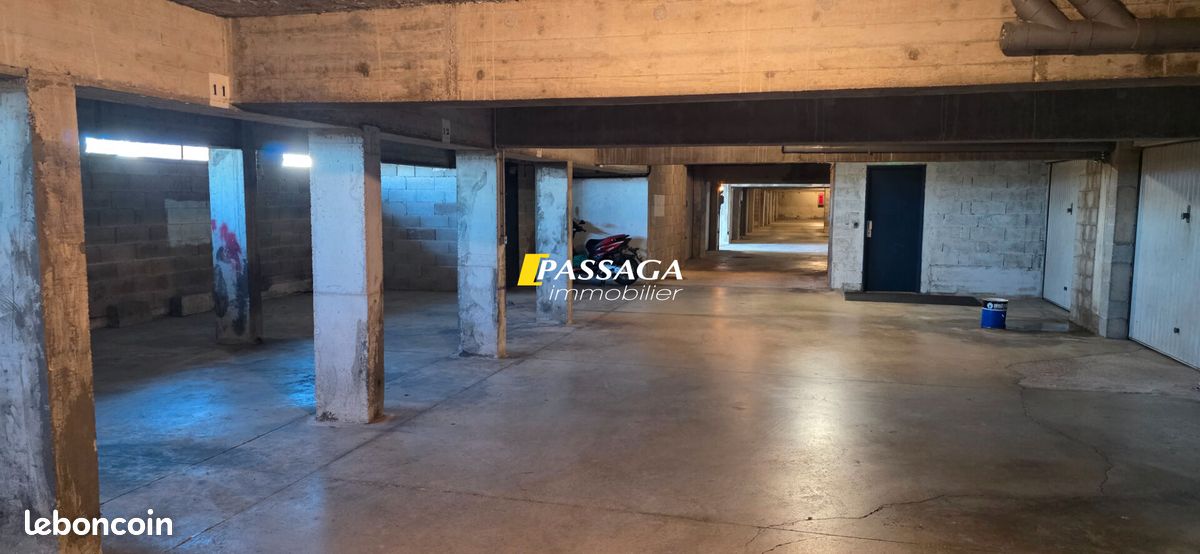 Parking 11 m² · à Rodez · 11 m² · 10 500 €