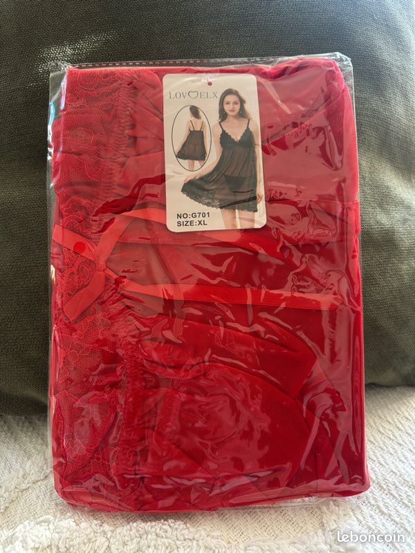 Liviana Rouge - Nuisette / String | Lili & Zoe | Univers de la lingerie