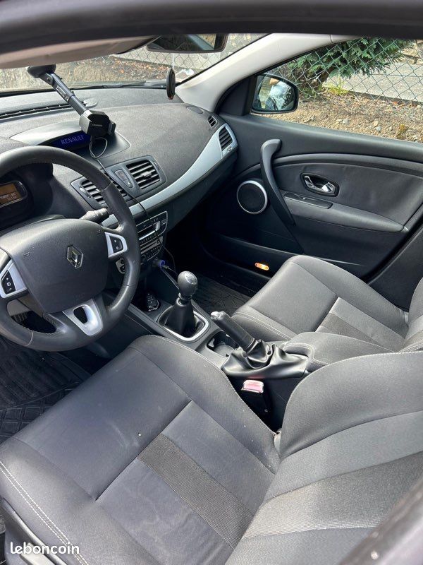 Véhicule Renault Mégane (image 1)