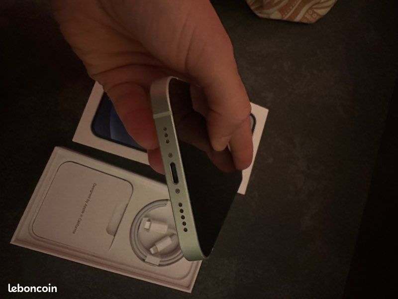 IPhone 12 vert (image 3)