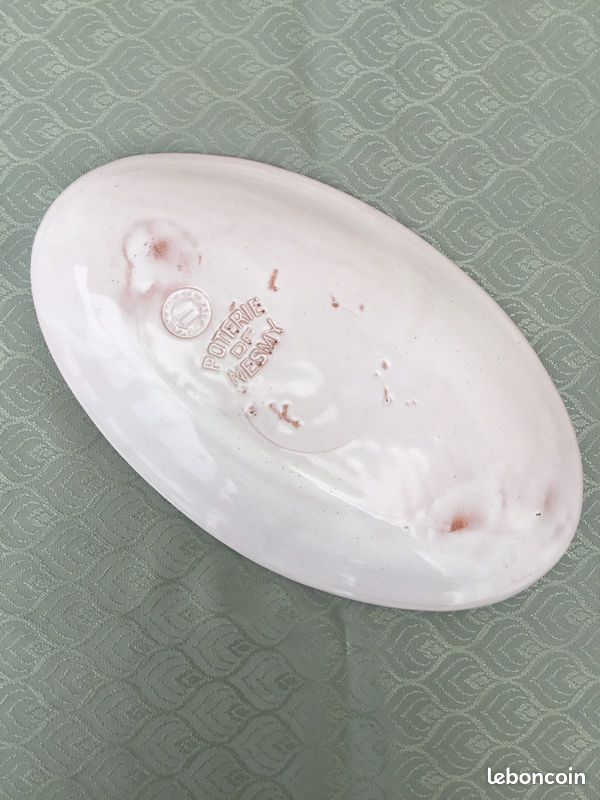 Gros plan sur la poterie de Nesmy en Vendée - ICI