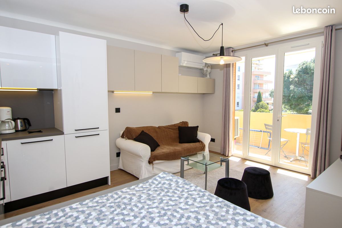 Appartement 1 pièce 29 m² · à Fréjus · 29 m² · 703 €/mois