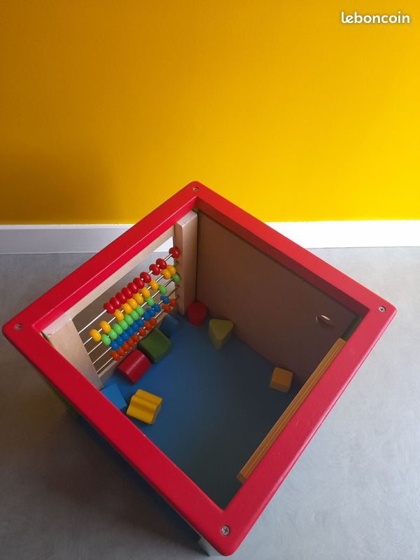 Cube (image 2)