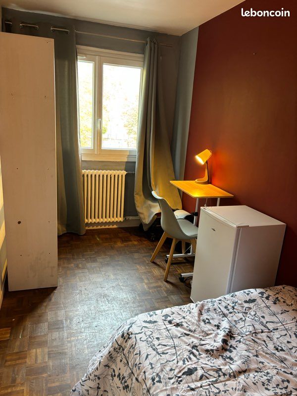 Appartement 9 pièces 86 m² · à Brunoy · 86 m² · 550 €/mois