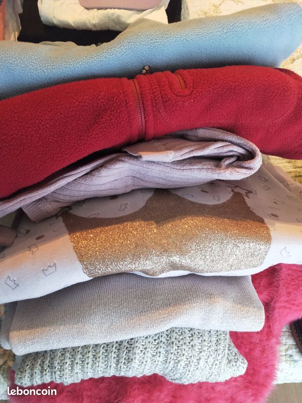 Lot de vêtements fille 6 ans (image 1)