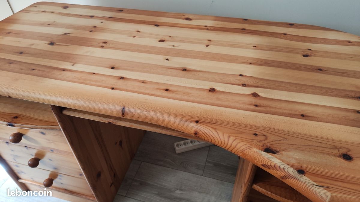 Bureau pin massif (image 2)