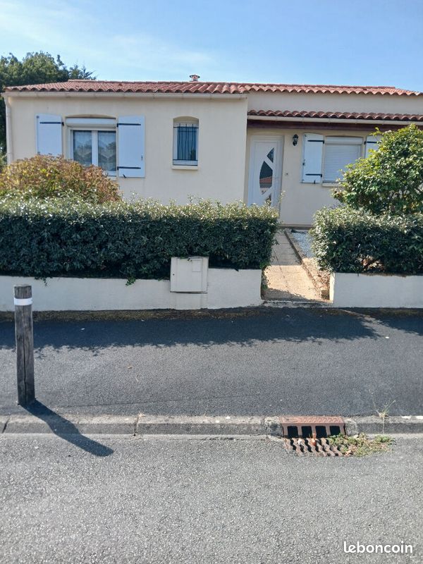 Maison 3 pièces 70 m² · à Les Achards · 70 m² · 850 €/mois
