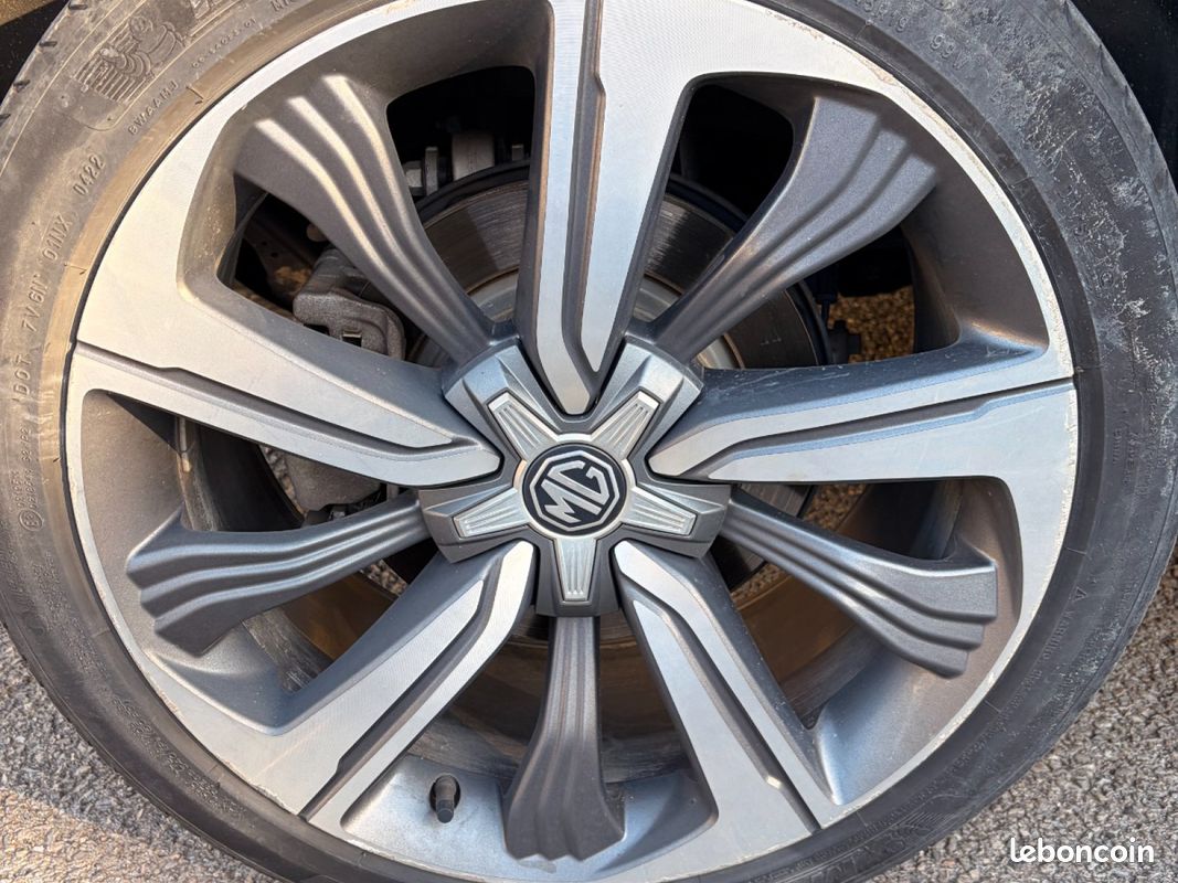 MG MARVEL R EV 2WD Luxury (image 25)