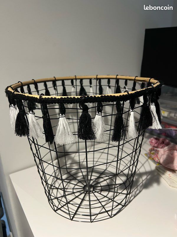 Panier en métal (image 1)