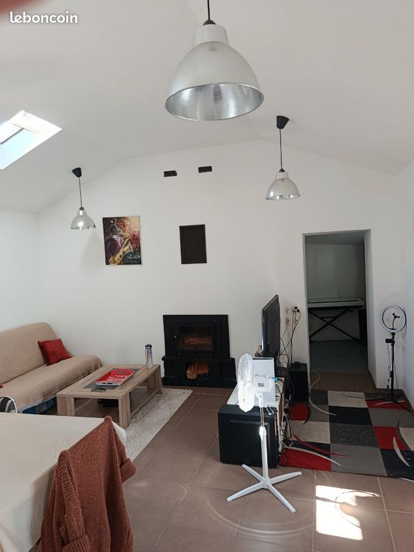 Maison 3 pièces 62 m² · à Vairé · 61,6 m² · 165 000 €