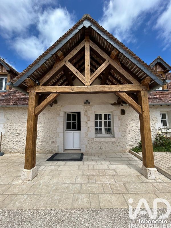 Maison 12 pièces 344 m² · à Blois · 344 m² · 1 040 000 €