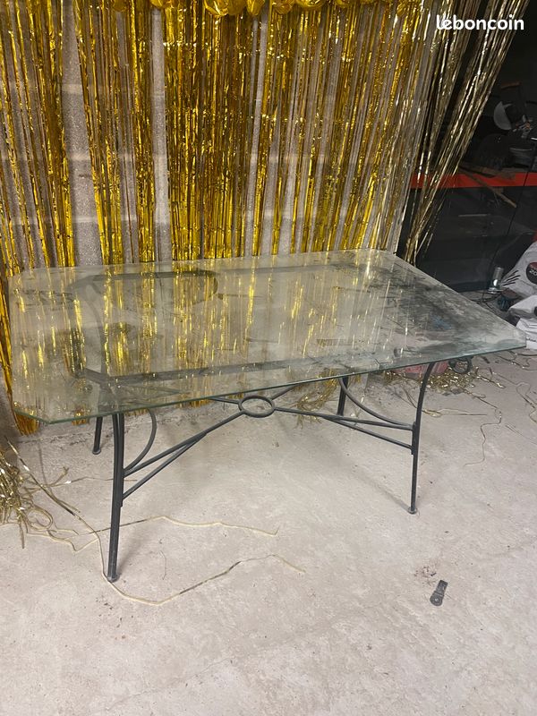 Table en fer forgé noir plateau verre (image 2)