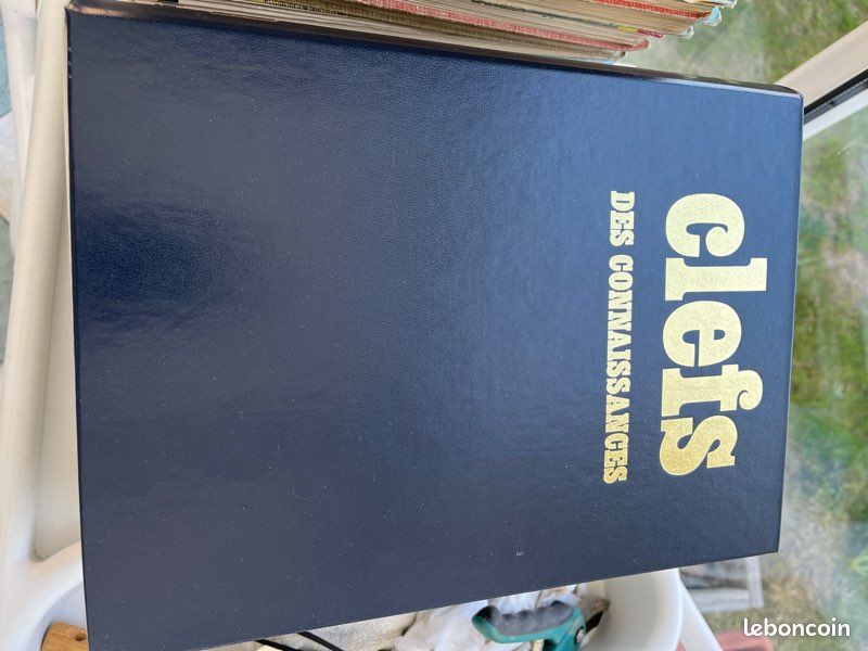 Livre à vendre (image 1)