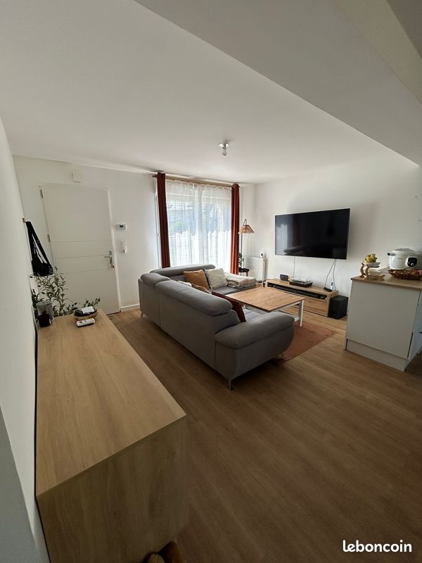 Maison 4 pièces 80 m² · à Saint-Ouen-du-Tilleul · 80 m² · 940 €/mois